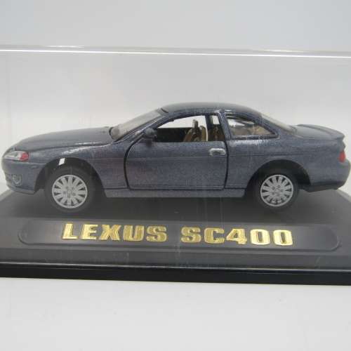 Yatming Lexus SC 400 die-cast toy car - scale 1/43