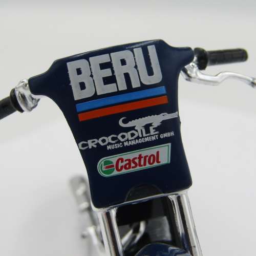 Maisto Speedway die-cast model motorcycle - scale 1/18