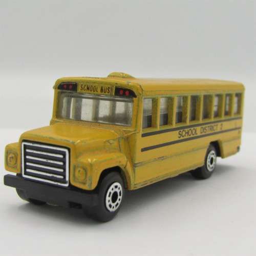 Matchbox School bus die-cast toy car - scale 1/95