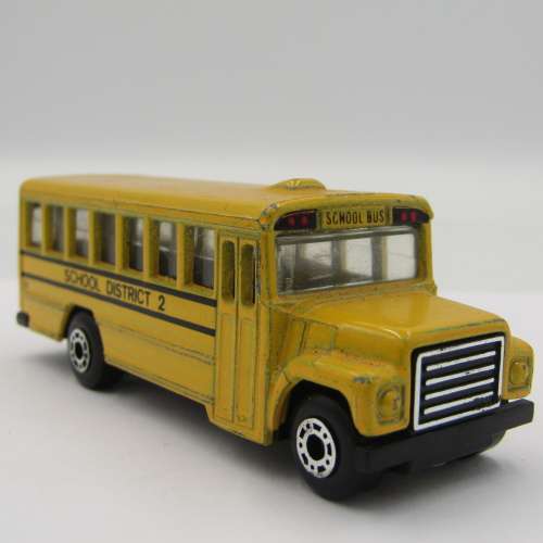 Matchbox School bus die-cast toy car - scale 1/95