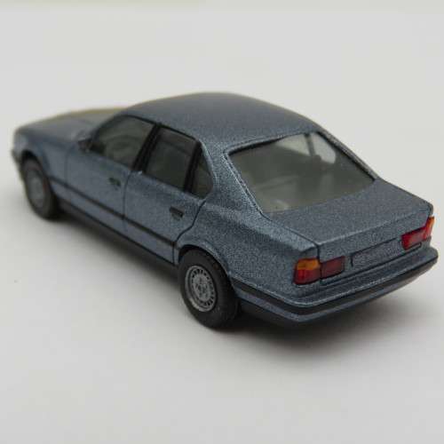 Herpa BMW 535i plastic HO-scale railway display model car - scale 1/87