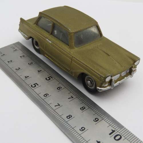 Meccano Ltd Dinky Toys #189 Triumph Herald die-cast toy car - repainted