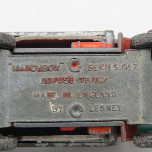 Lesney Matchbox No.7 Ford Refuse truck die-cast toy car
