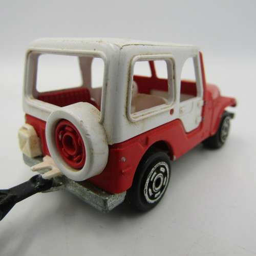 Majorette # 266 Jeep with motorcycle trailer