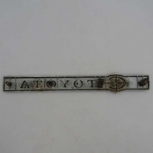 Vintage Toyota Corona car badge