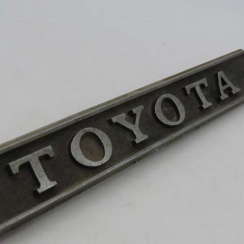 Vintage Toyota Corona car badge