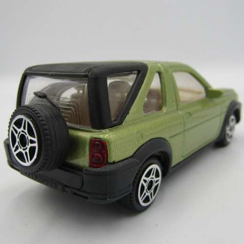 Bburago Land-Rover Freelander die-cast model car - scale 1/43