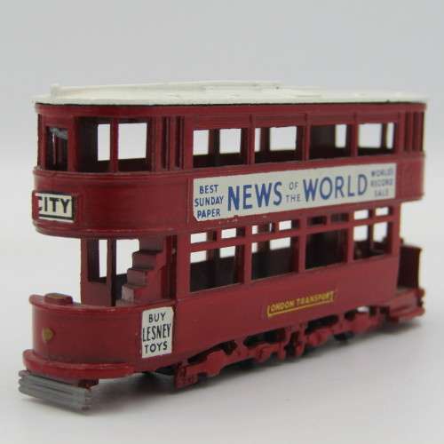 Vintage Lesney No. 3 London Transport die-cast trem