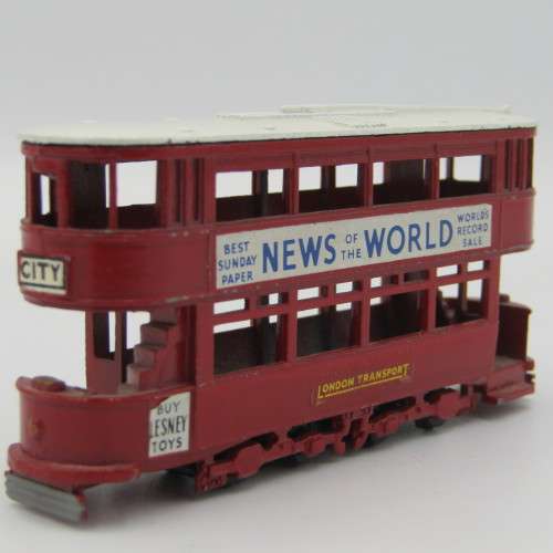 Vintage Lesney No. 3 London Transport die-cast trem