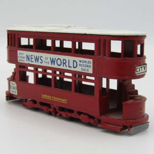 Vintage Lesney No. 3 London Transport die-cast trem