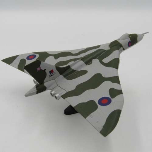 Avro Vulcan XM571 British die-cast model plane - scale 1/234