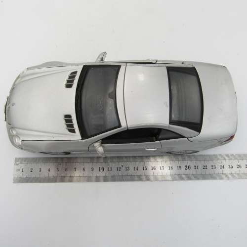 Maisto Mercedes-Benz SL55 AMG die-cast model car - scale 1/18