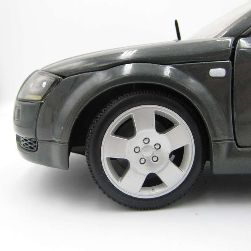 Maisto Audi TT Roadster die-cast model car - scale 1/18 - mirror missing