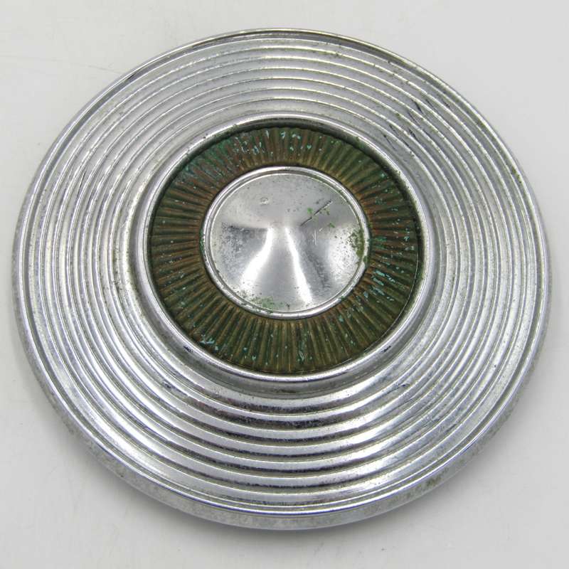 Set of 4 vintage universal car centre hub caps