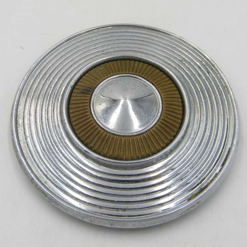 Set of 4 vintage universal car centre hub caps