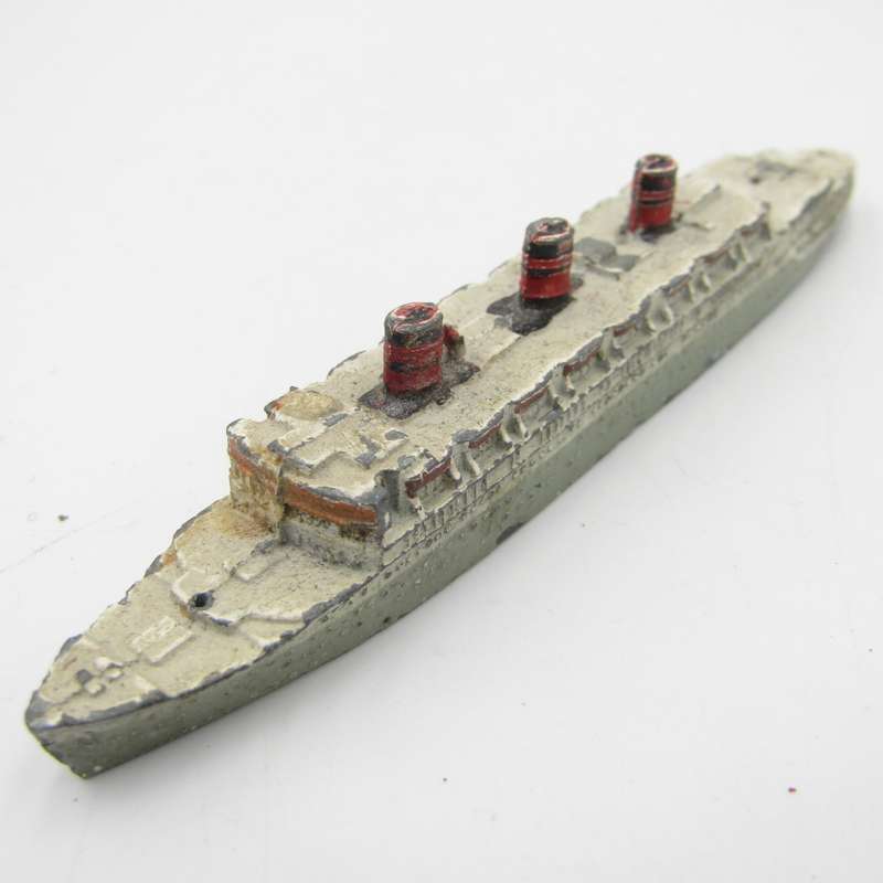 Meccano Dinky Toys Queen of Bermuda die-cast toy ship