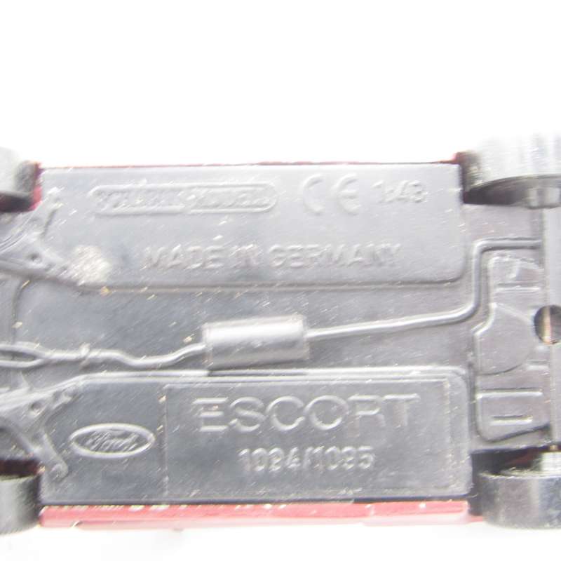 Schabak Modell #1094/1095 Ford Escort cabriolet die-cast model car - scale 1/43