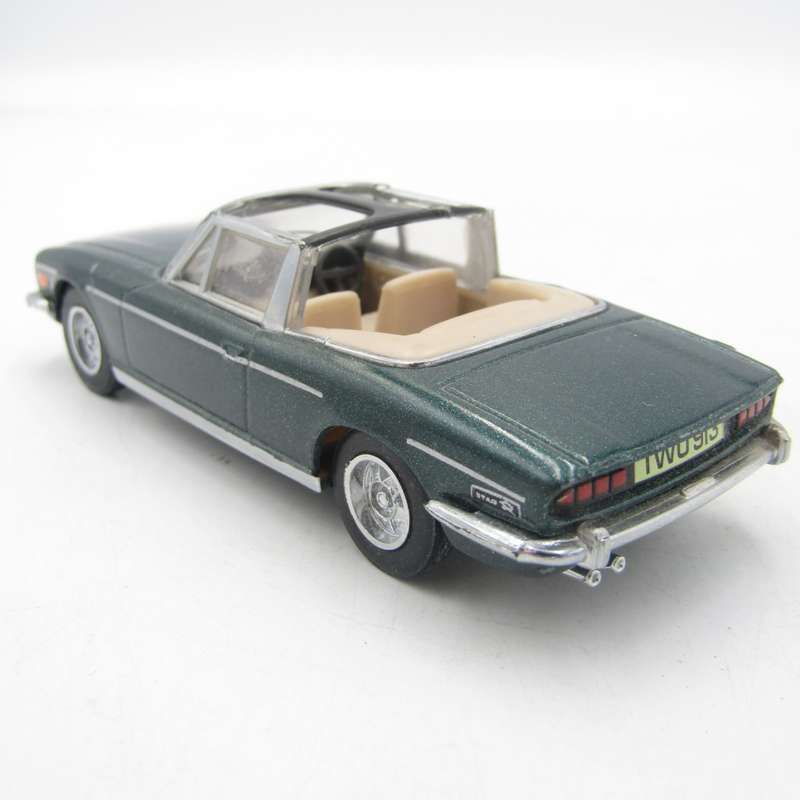 Matchbox Dinky 1969 Triumph Stag die-cast model car