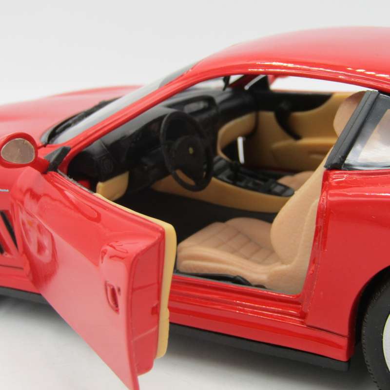 Hot Wheels Ferrari 550 Maranello die-cast toy car - scale 1/18