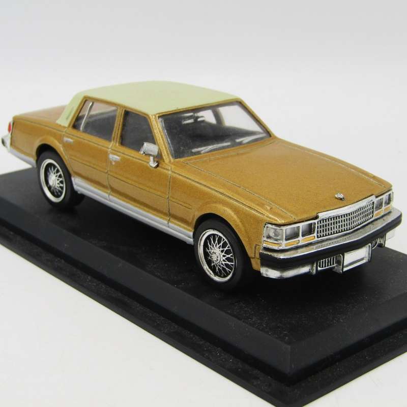 Del Prado 1978 Cadillac seville die-cast model car - scale 1/43 - mirror missing