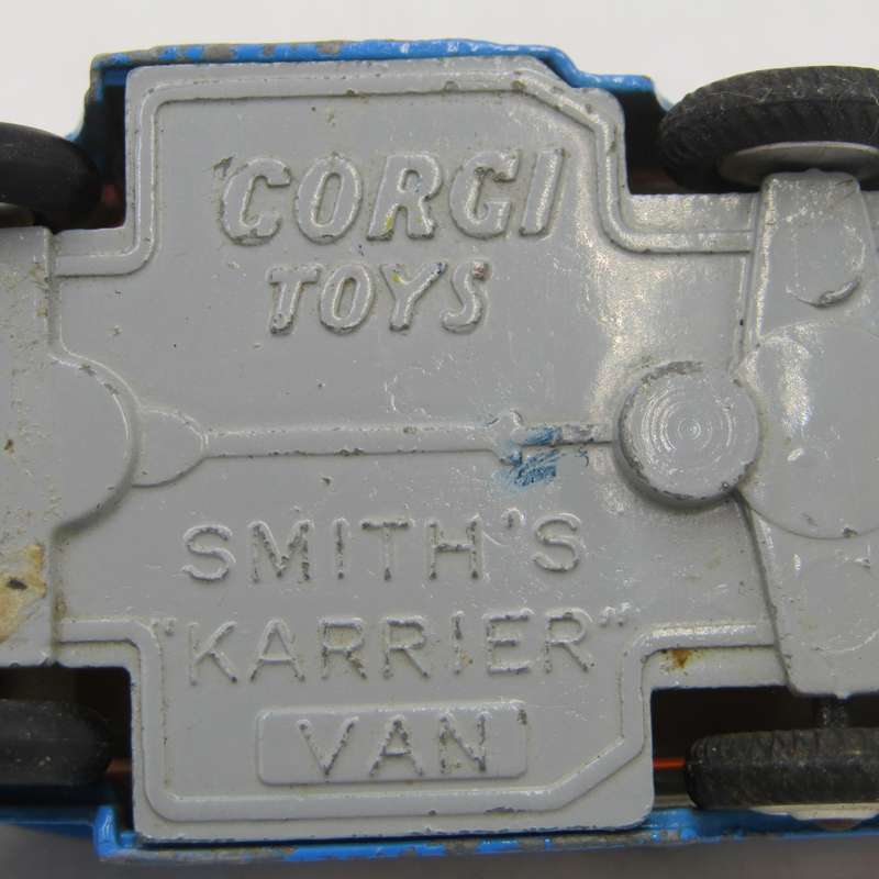 Corgi toys Smith`s Karrier van snack bar die-cast toy car