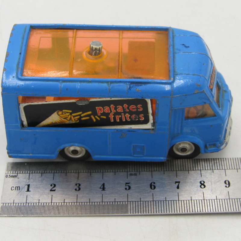 Corgi toys Smith`s Karrier van snack bar die-cast toy car