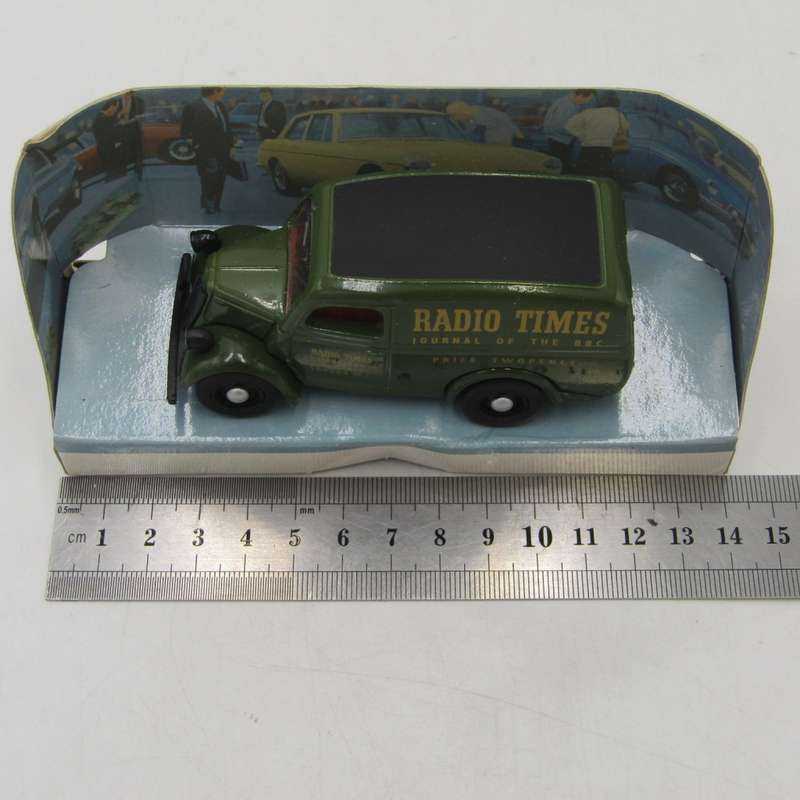 Matchbox Dinky 1950 Ford E83W 10 CWT van die-cast model car in box