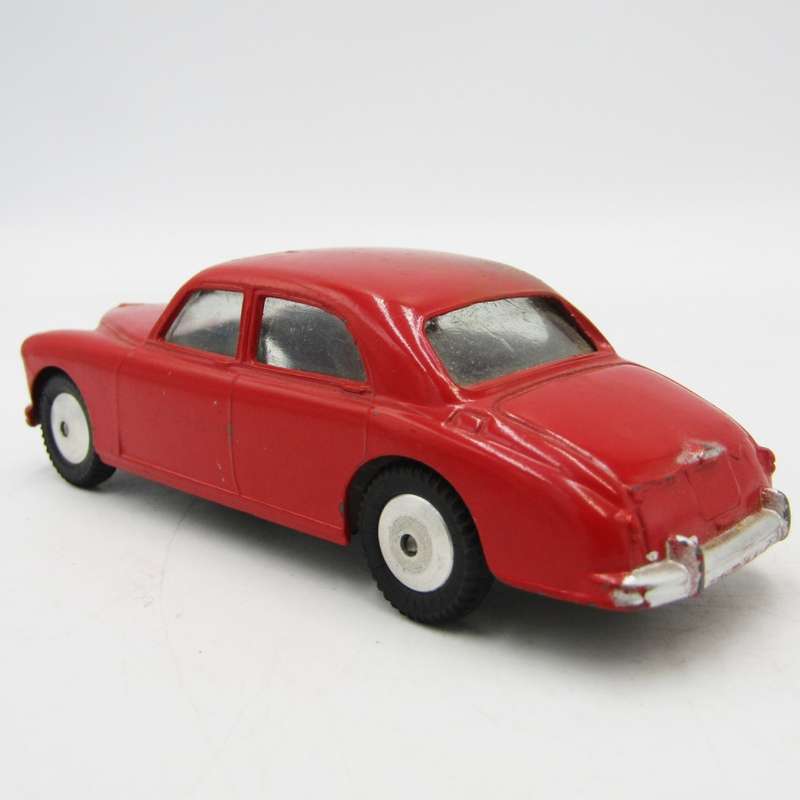 Corgi Toys #205 Riley Pathfinder die-cast toy car