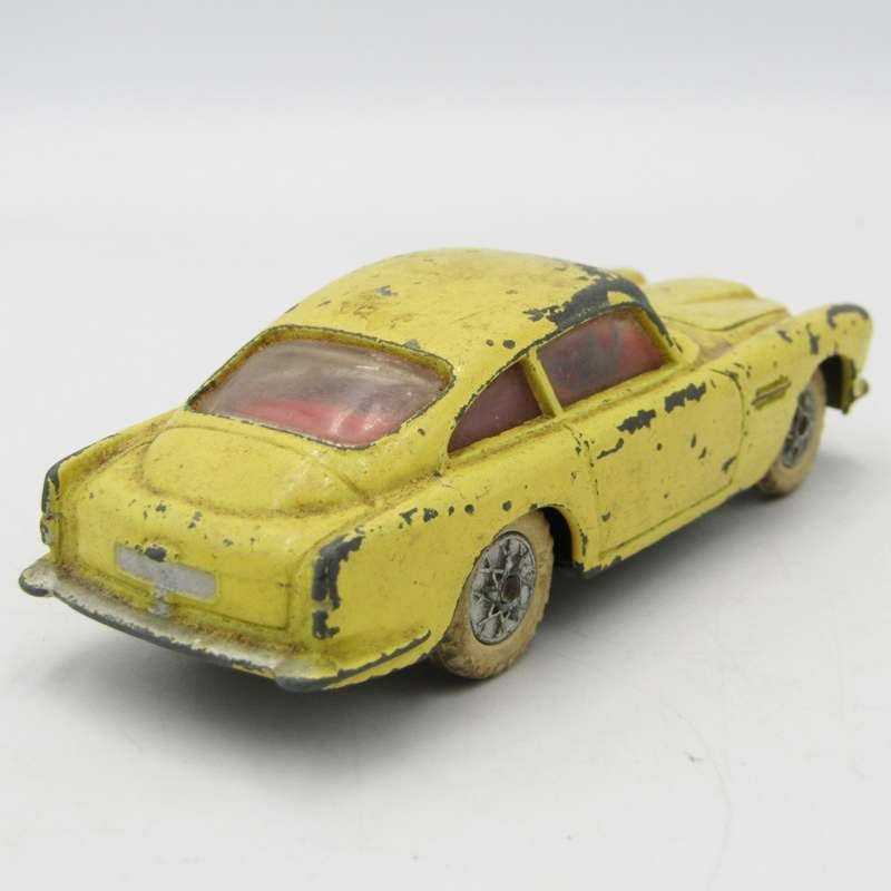 Corgi Toys #218 Aston Martin DB4 die-cast toy car - tyre damaged