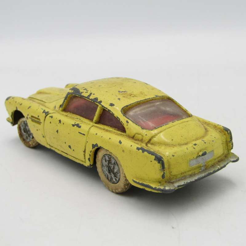 Corgi Toys #218 Aston Martin DB4 die-cast toy car - tyre damaged
