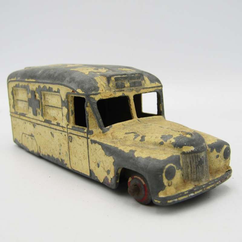 Dinky Toys Daimler Ambulance die-cast toy car - no tyres