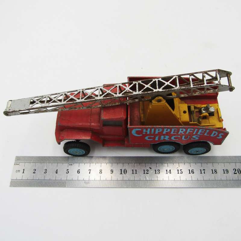 Corgi Toys Chipperfield circus International 6x6 Crane truck - crane mechanism broken