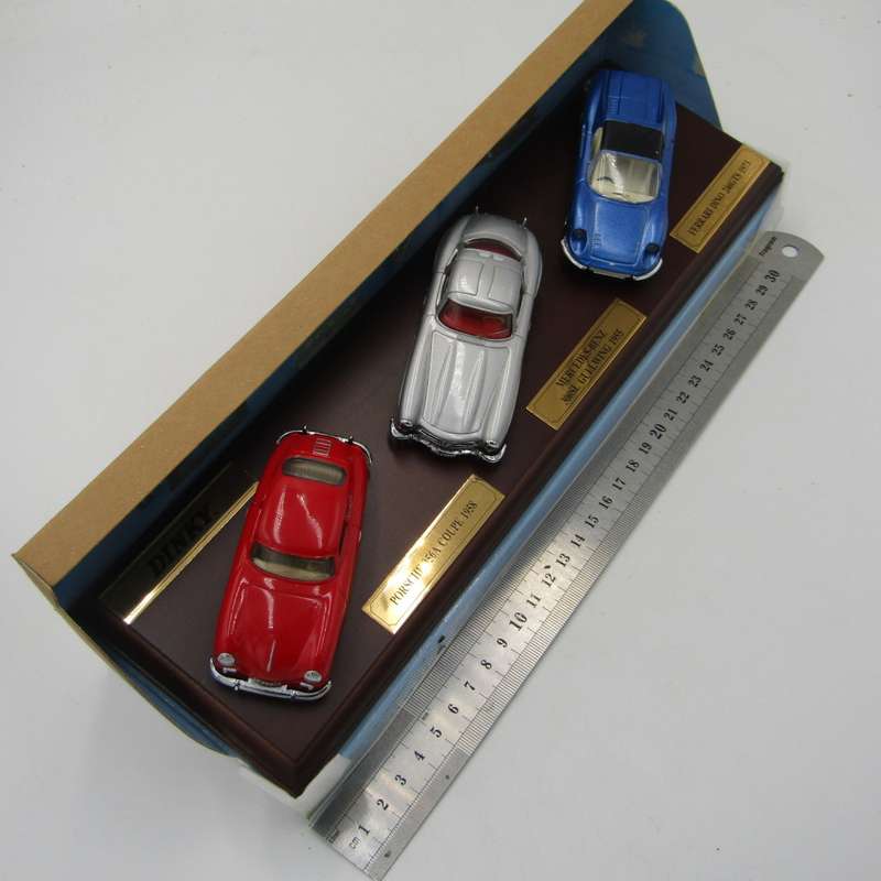 Matchbox Dinky Classic Sports cars series 1 Porche / Mercedes - Ferrari die-cast model car set