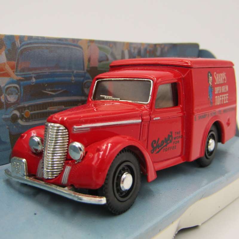 Matchbox Dinky 1948 Commer 8 CWT van die-cast model car in box