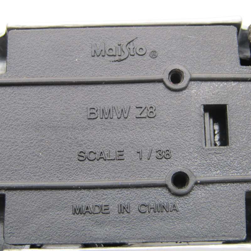 Maisto BMW Z8 die-cast model car - scale 1/38
