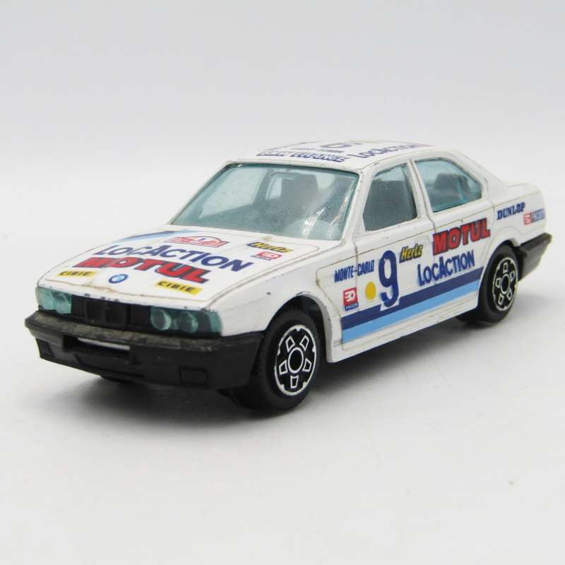 Bburago BMW 535i die-cast racing model car - scale 1/43