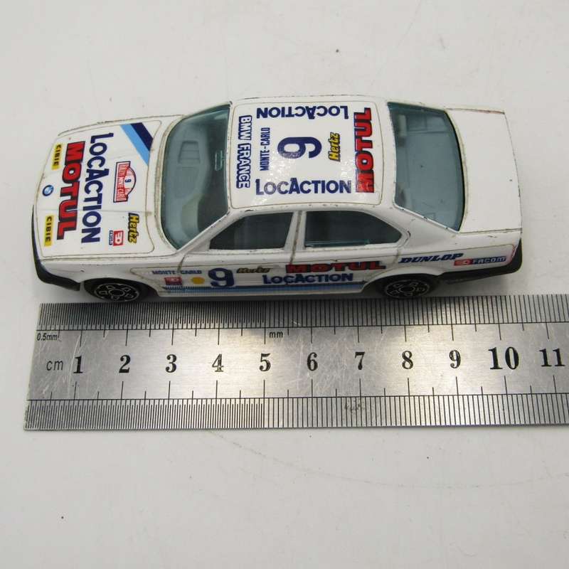Bburago BMW 535i die-cast racing model car - scale 1/43