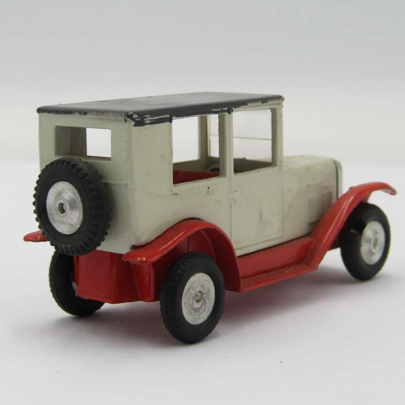 Gama 1924 Opel die-cast toy car - scale 1/46 - no lights