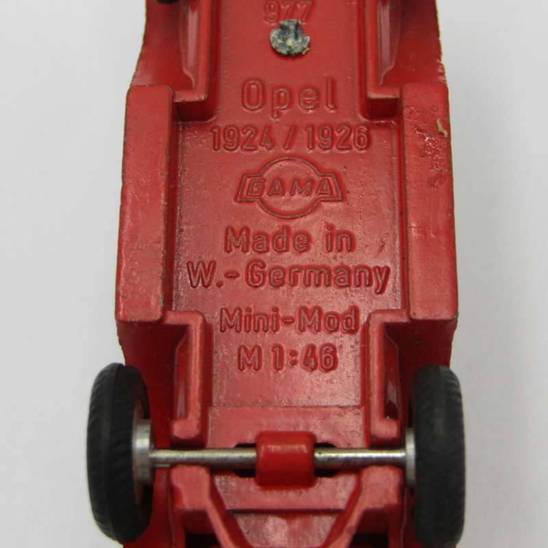 Gama 1924 Opel die-cast toy car - scale 1/46 - no lights