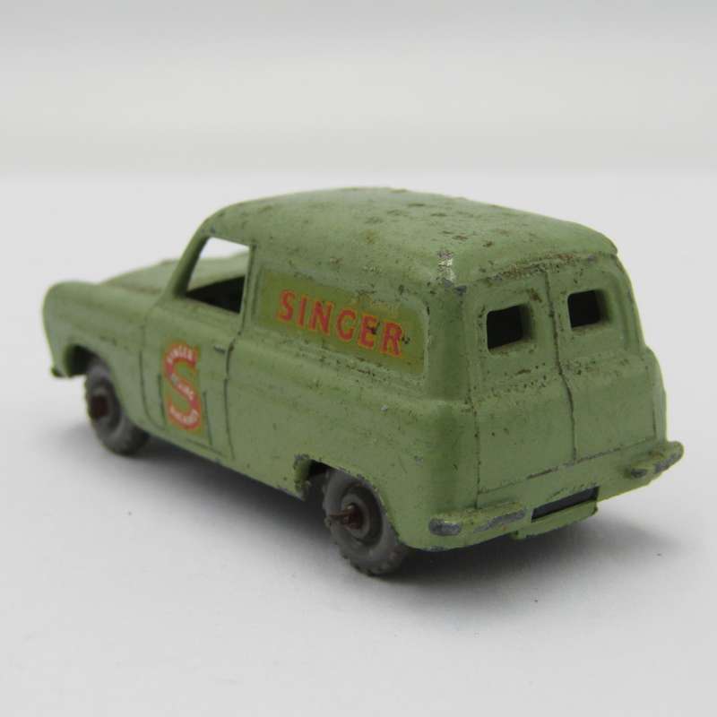 Matchbox Moko Lesney #59 Ford Thames `Singer` van die-cast toy car