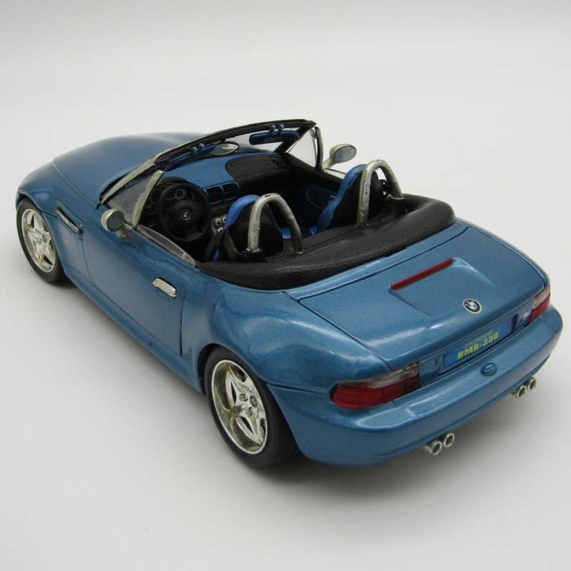 Bburago 1996 BMW M-Roadster die-cast model car - scale 1/18