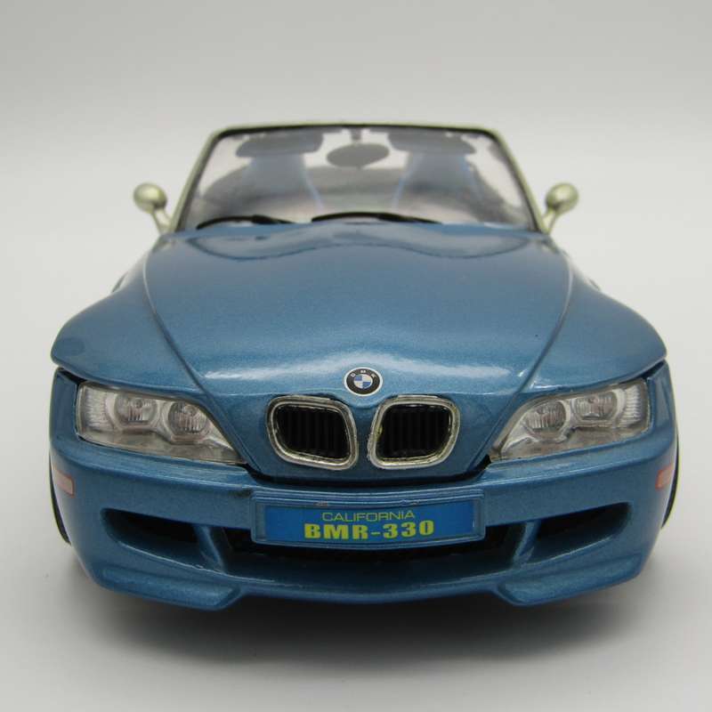 Bburago 1996 BMW M-Roadster die-cast model car - scale 1/18