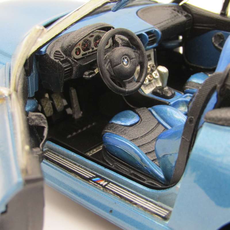 Bburago 1996 BMW M-Roadster die-cast model car - scale 1/18
