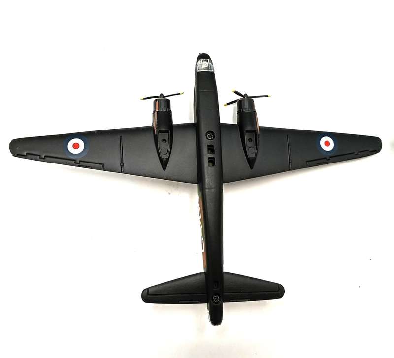Atlas Vickers Wellington die-cast model plane in box - no stand - scale 1/144