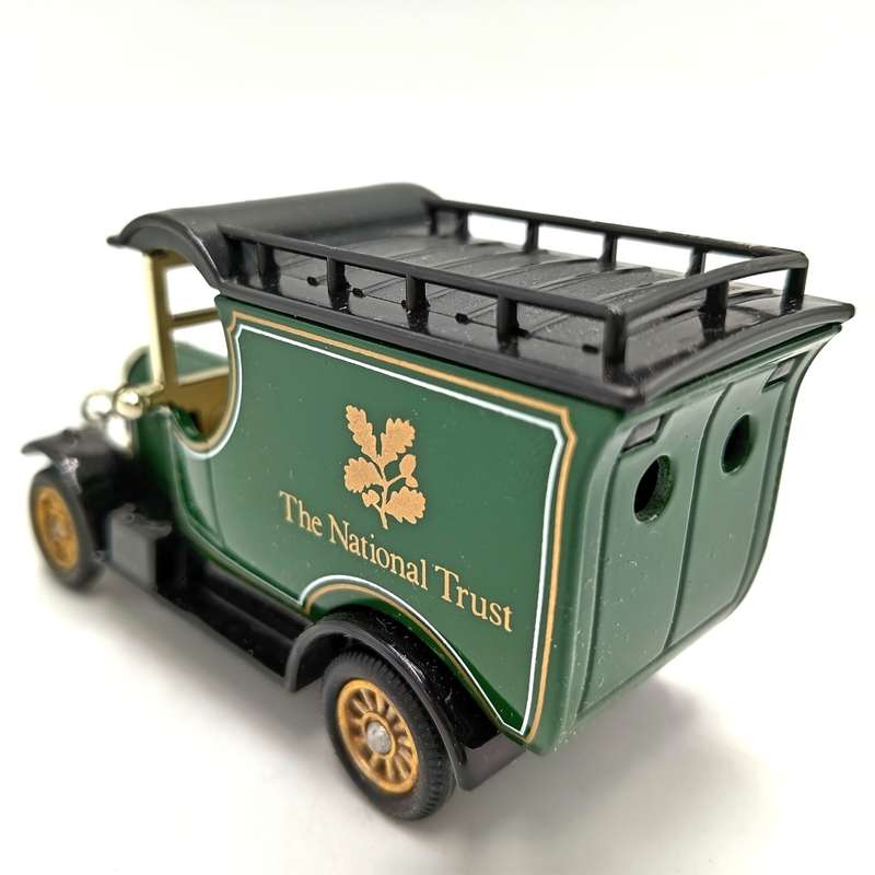 Lledo Bull nose morris van - The National Trust in box