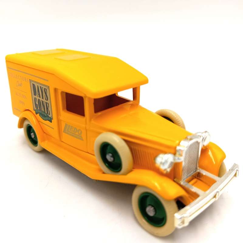 Lledo Days Gone 1936 Packard collectors club in box