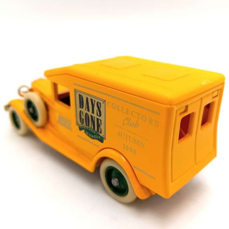 Lledo Days Gone 1936 Packard collectors club in box