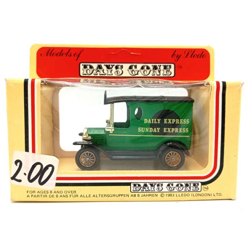 Lledo Days Gone Ford model T van Daily Express Sunday express in box