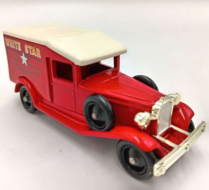 Lledo 1936 Packard white Star Steamship company advertising in box