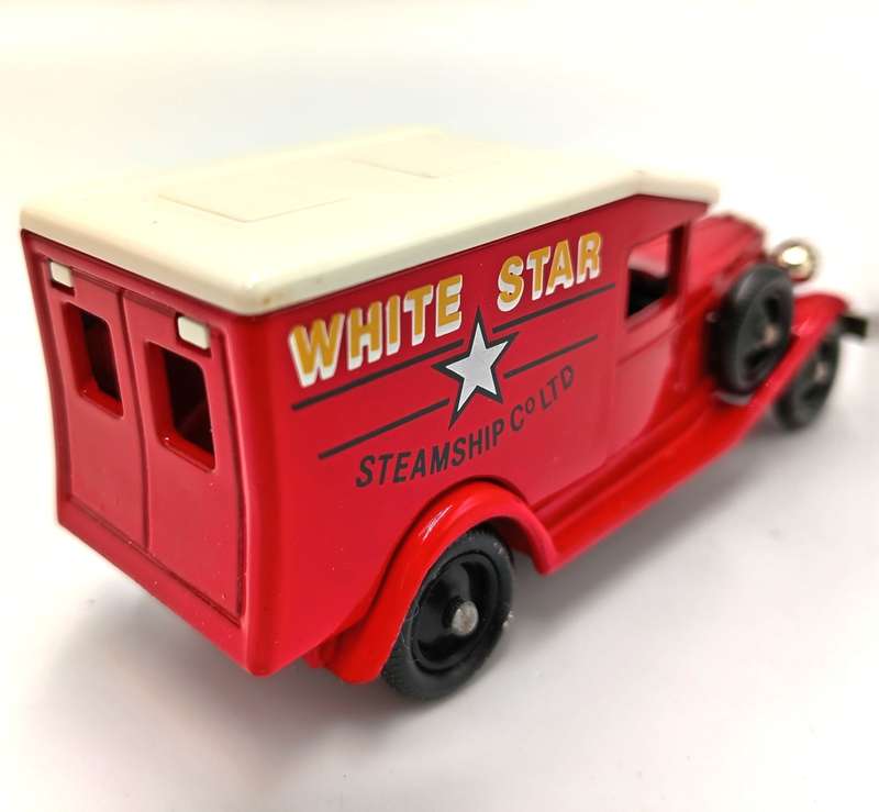 Lledo 1936 Packard white Star Steamship company advertising in box